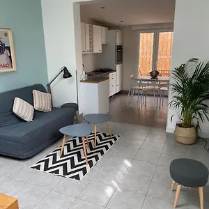 Maisonnette Proche Appartement
